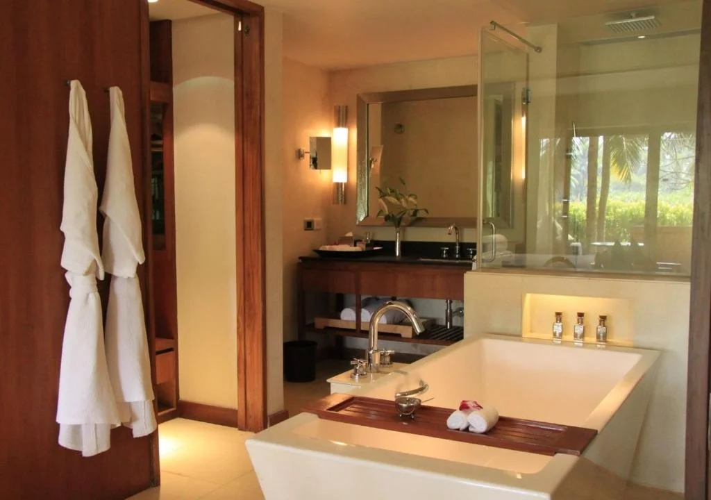 Alila Diwa A Hyatt Brand - Hotel with Bathtub in Goa