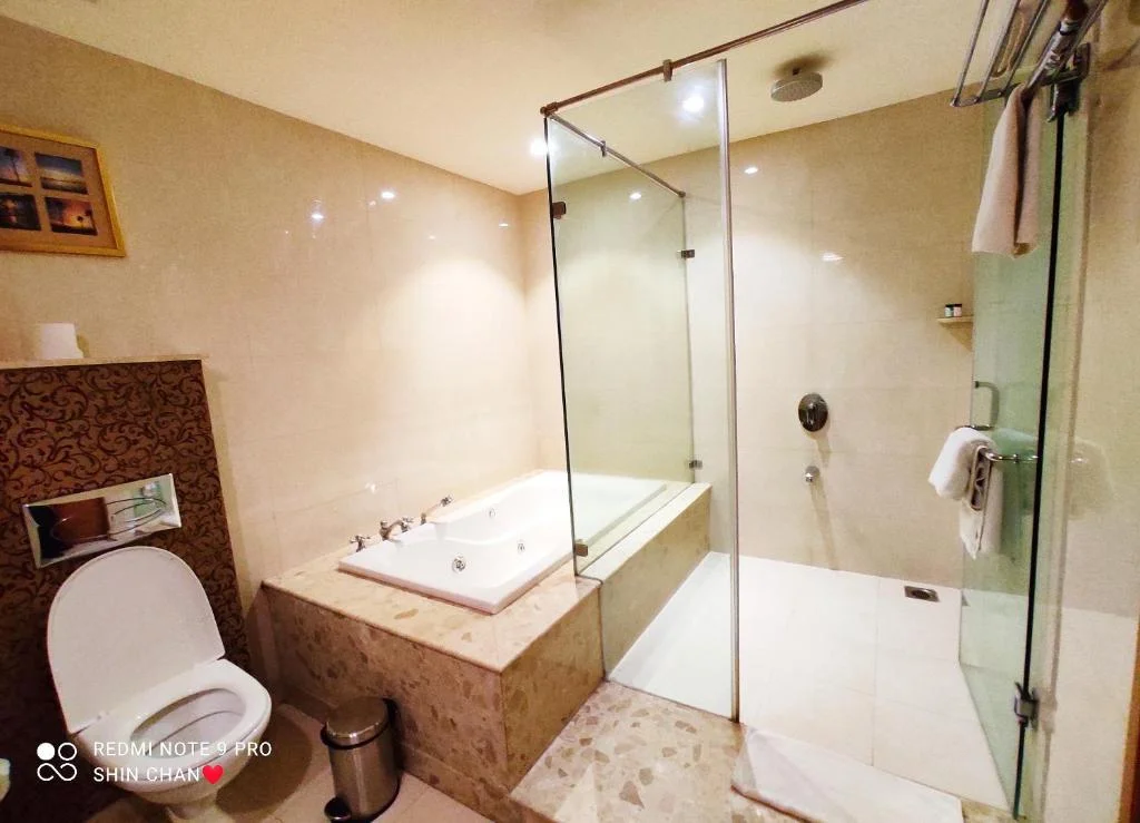 Ambrosia Sarovar Portico - Hotel with Bathtub in Haridwar
