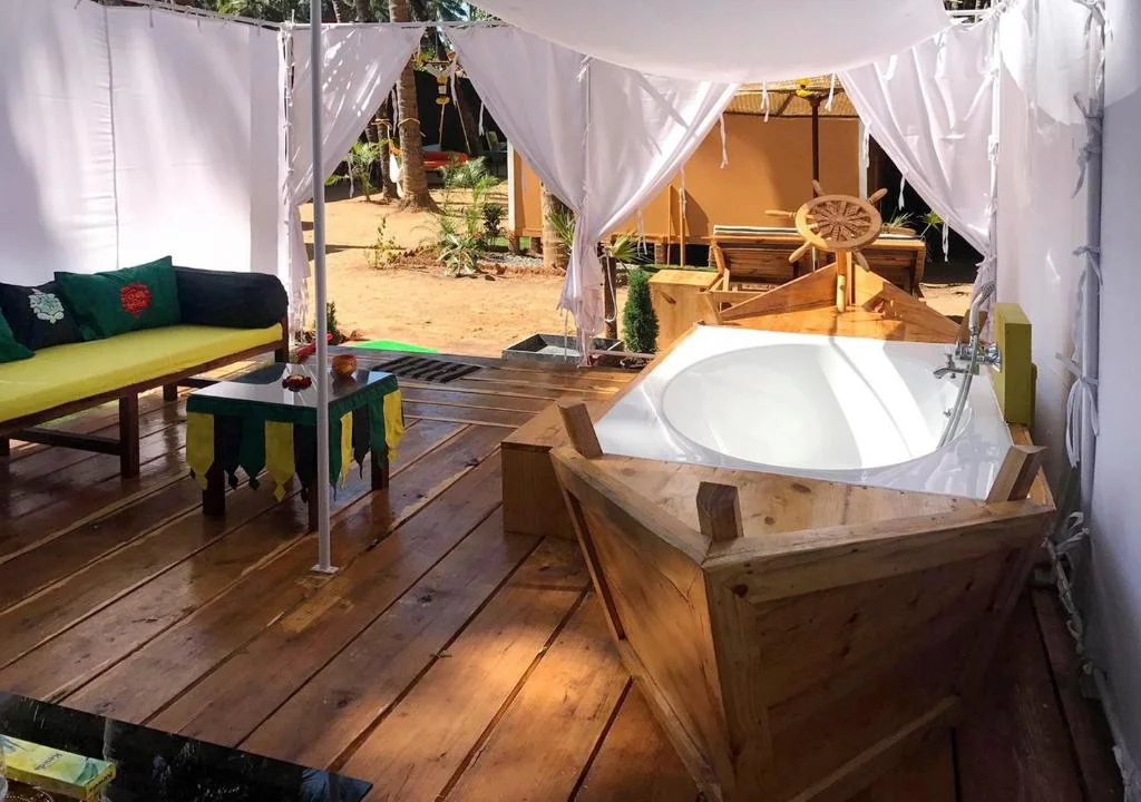 Art Resort - Hotel with Bathtub in Goa