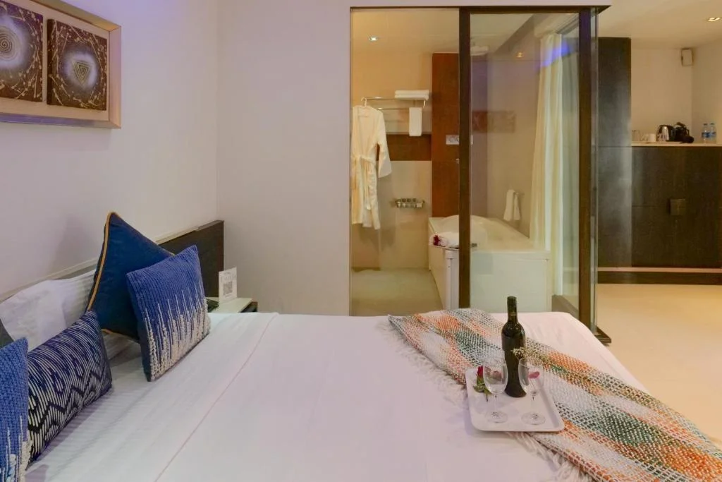 Calangute Estrela Do Mar Beach Resort A Beach Property - Hotel with Bathtub in Calangute