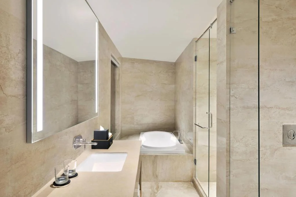 Hotel Courtyard By Marriott - Hotel with Bathtub in Nashik