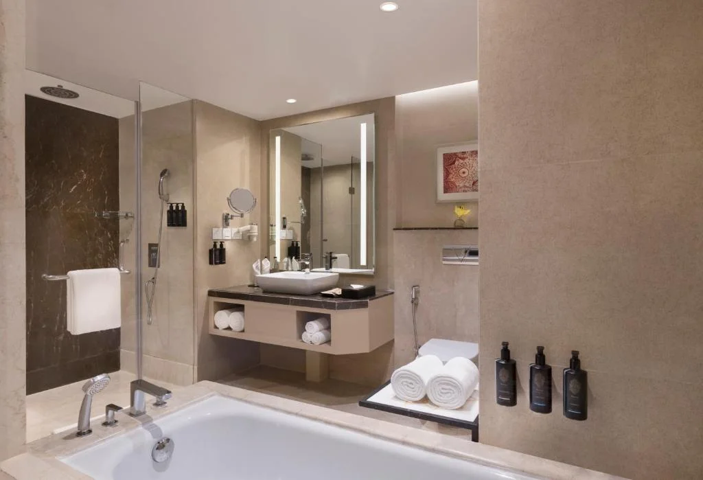 Hotel Grand Mercure An Accor Brand - Hotel with Bathtub in Agra