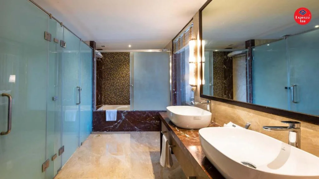 Hotel Express Inn The Business Luxury Hotel - Hotel with Bathtub in Nashik