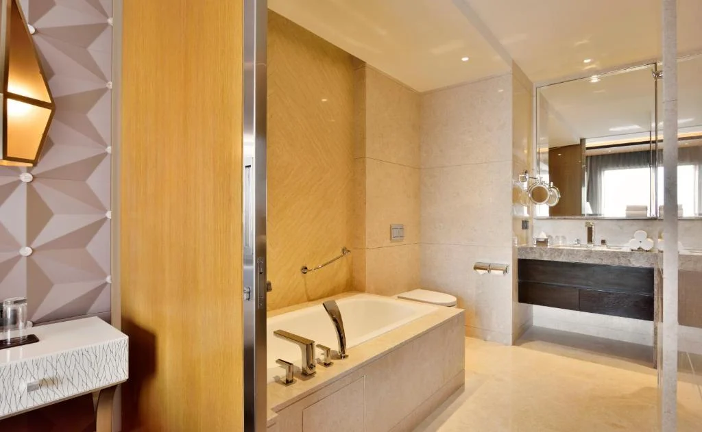 Hotel Radisson Blu - Hotel with Bathtub in Coimbatore