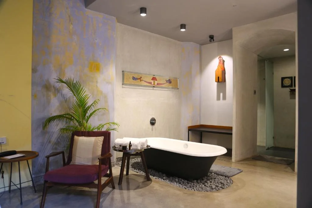 Hotel The Postcard Mandalay Hall - Hotel with Bathtub in Kochi