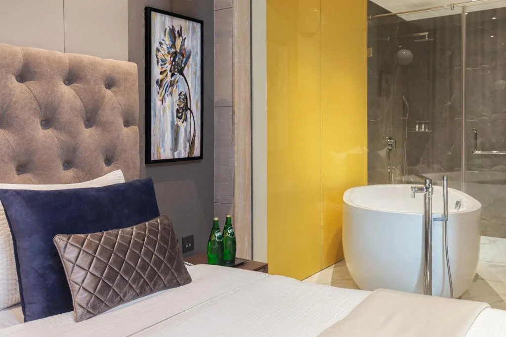 Hotel Wyndham Mohali - Hotel with Bathtub in Chandigarh