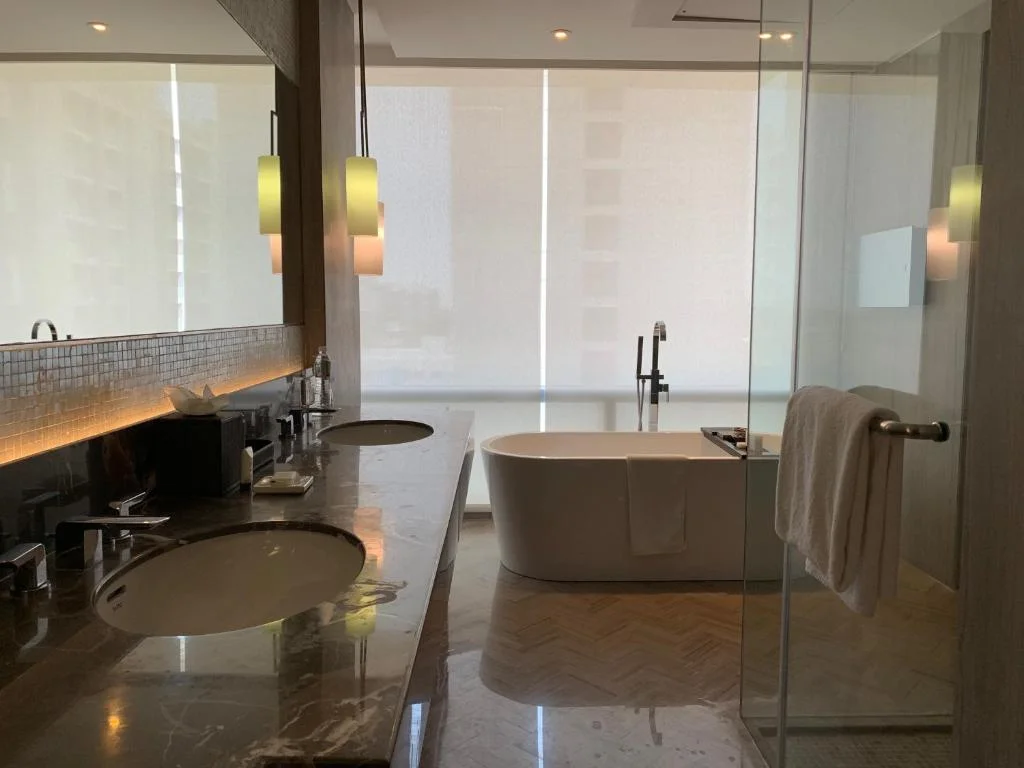 Hyatt Regency - Hotel with Bathtub in Ahmedabad