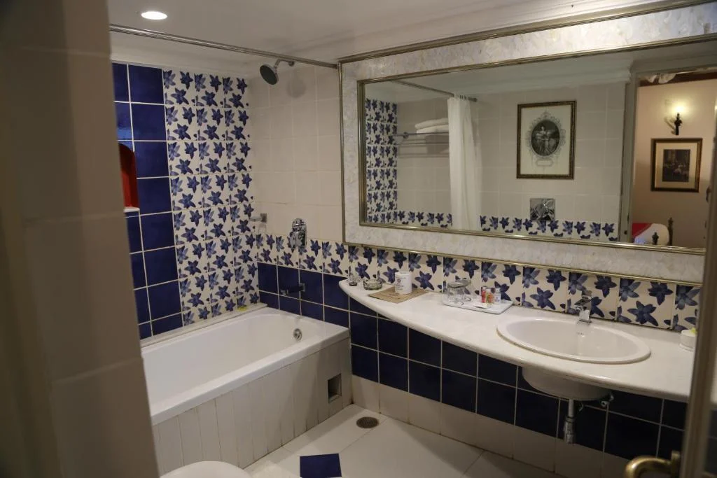 In Room Hotel Hillock - Hotel with Bathtub in Mount abu