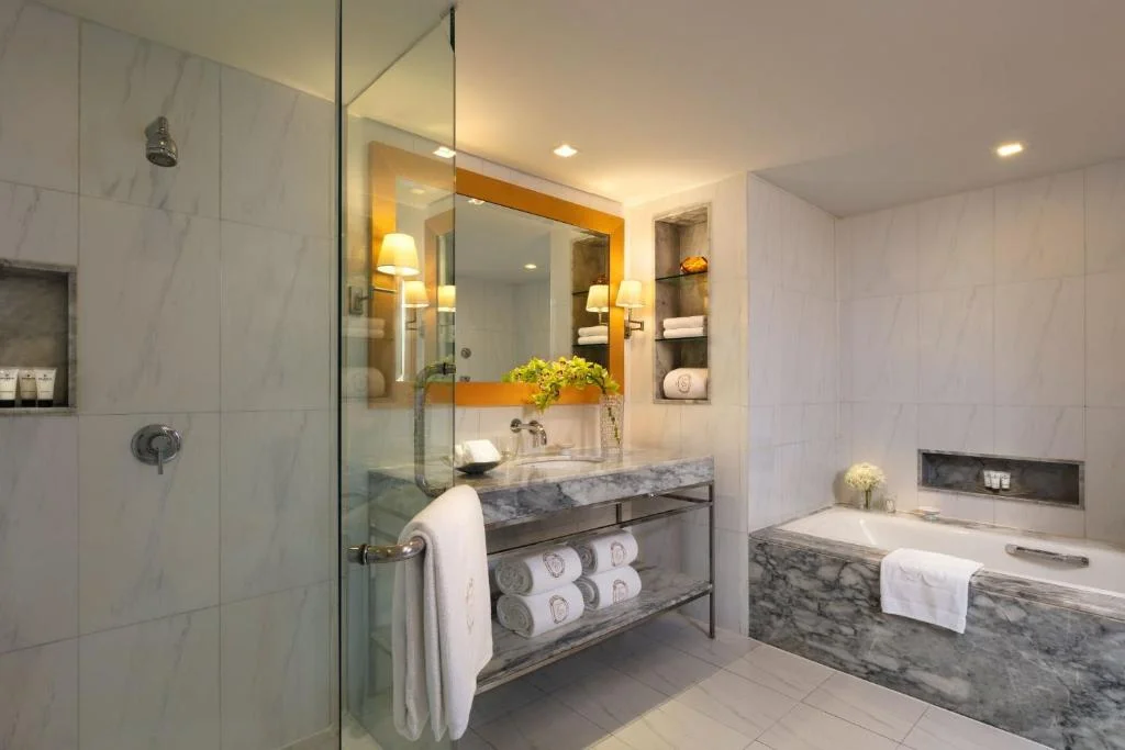 Mahipalpur Hotel Linda Grand Near International Airport By Gross Group - Hotel with Bathtub in Mahipalpur