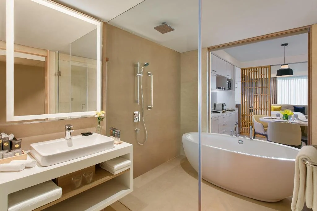 Novotel - Hotel with Bathtub in Ahmedabad