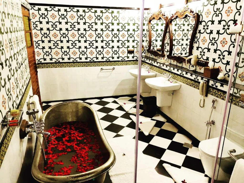 Forte - Hotel with Bathtub in Kochi