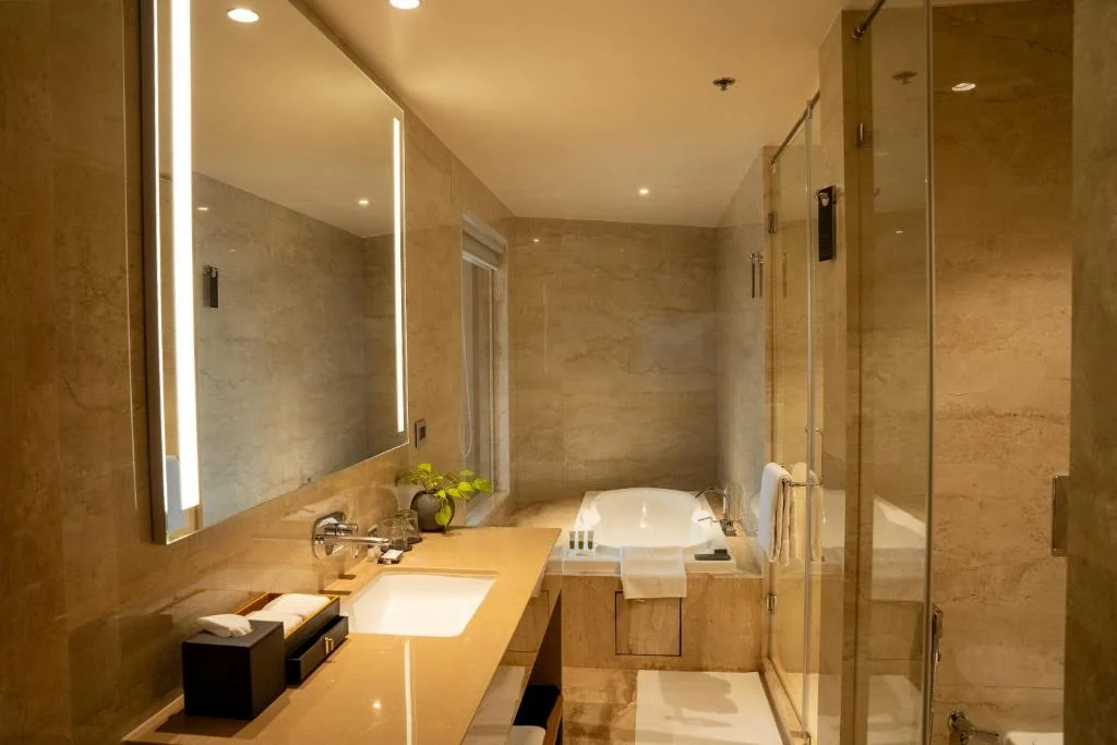 Courtyard By Marriott - Hotel with Bathtub in Nashik