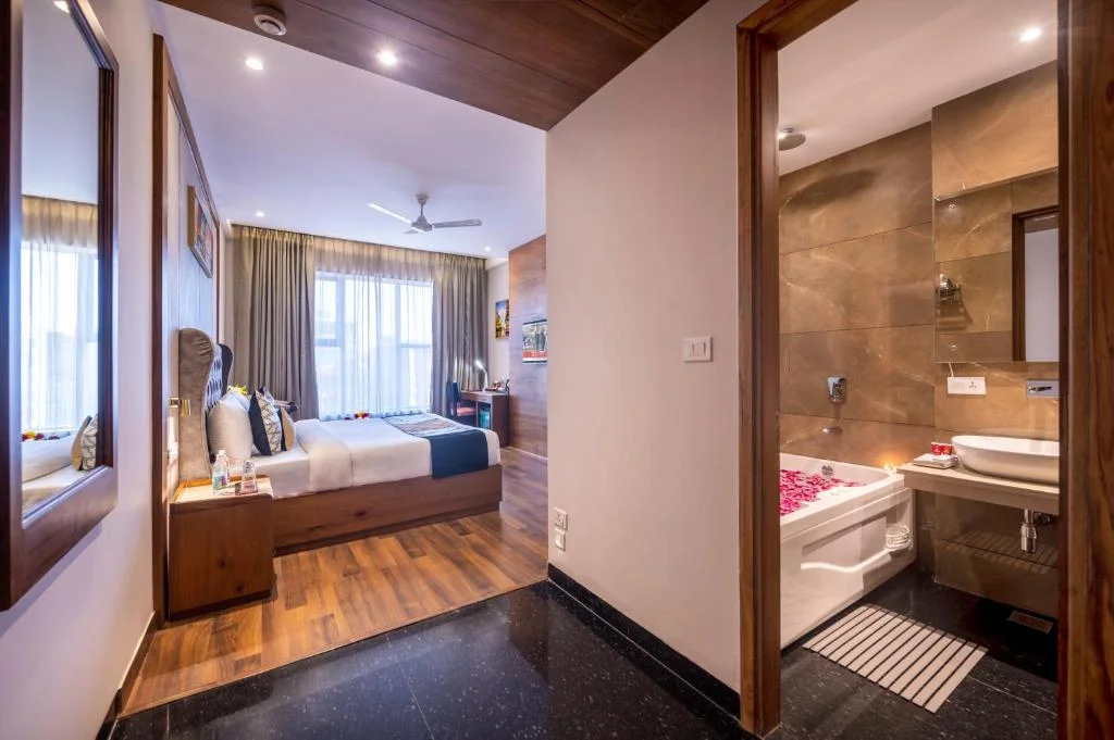 Lords Inn - Hotel with Bathtub in Chandigarh
