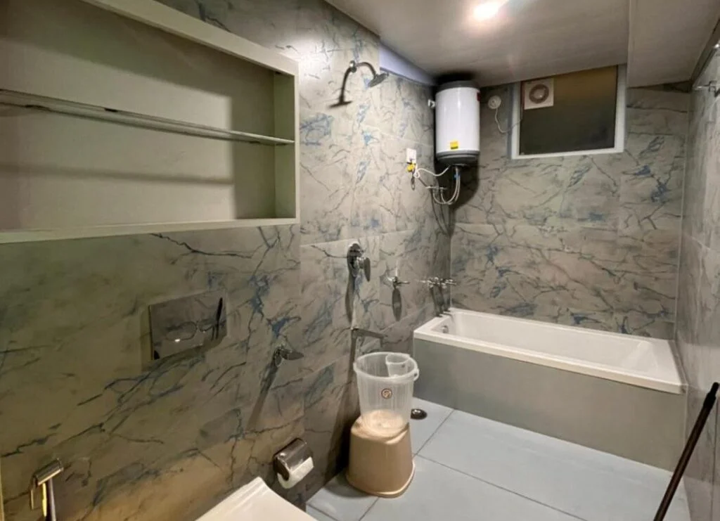 Spruce Hill Hotel Restro - Hotel with Bathtub in Nainital