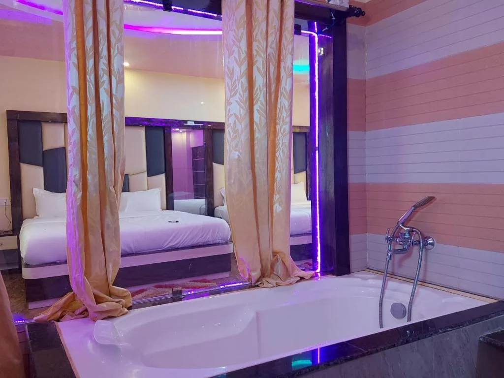 Sweet Dream Beach Resort - Hotel with Bathtub in Mandarmani