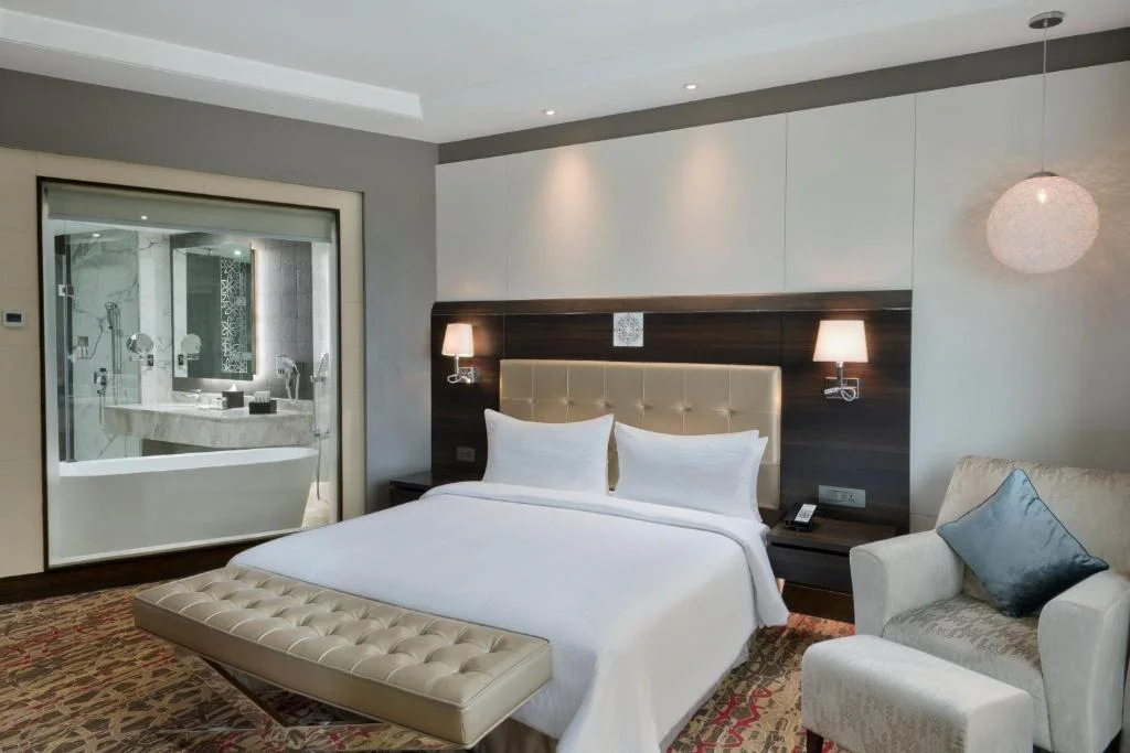 Taj Hotel Convention Centre - Hotel with Bathtub in Agra