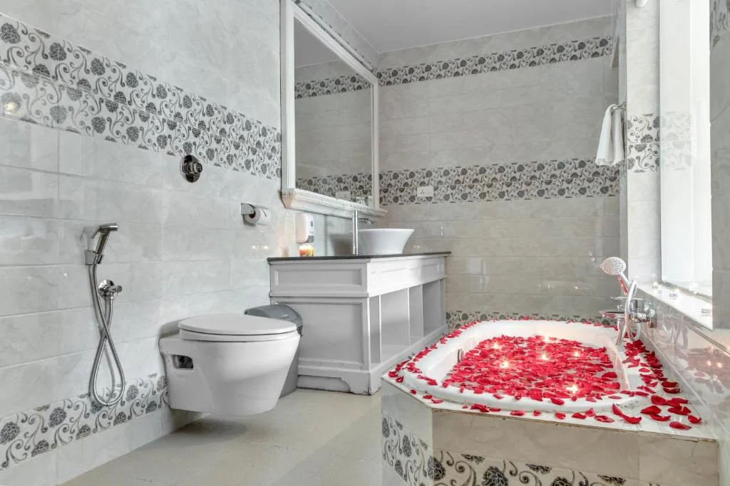 Wild Berry Resort Agonda South - Hotel with Bathtub in Goa