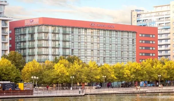 Crowne Plaza London - Hotel with Bathtub in London