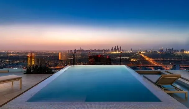 FIVE Jumeirah Village - Hotel with Bathtub in Dubai
