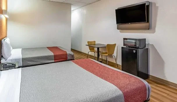 Hotel Elizabeth Near Newark Liberty International Airport New Jersey - Hotel with Bathtub in New york