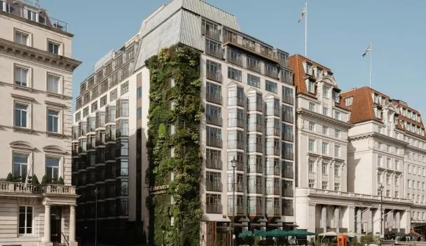 The Athenaeum Hotel & Residences - Hotel with Bathtub in London
