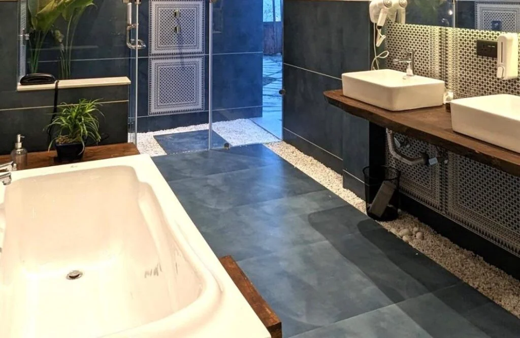 Cape House - Hotel with Bathtub in Amritsar