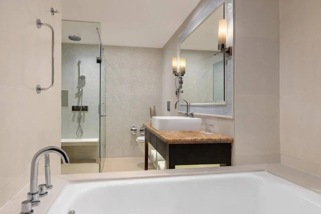 Goa Marriott Resort Spa - Hotel with Bathtub in Goa