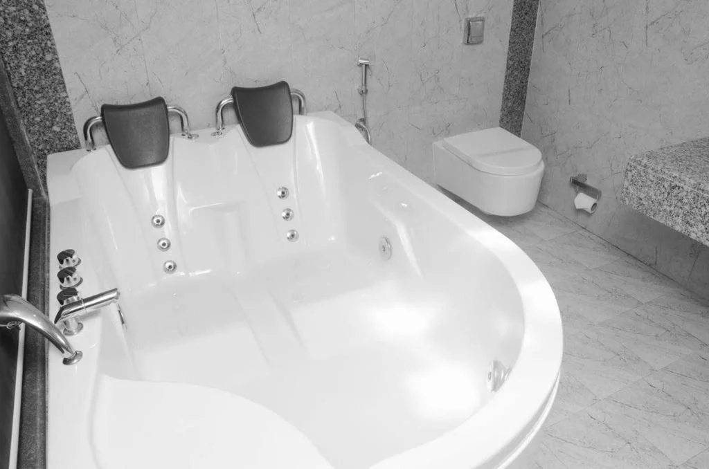 Grandeur De Sanchi Luxury Beach Resort Spa North - Hotel with Bathtub in Goa