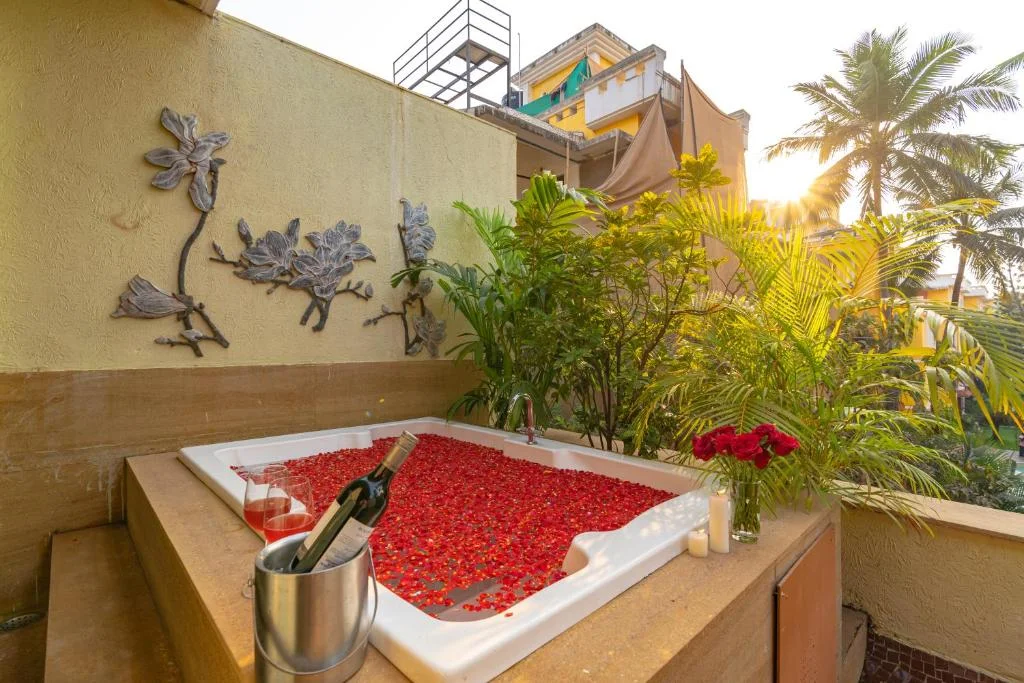 Hotel Adamo The Bellus - Hotel with Bathtub in Calangute