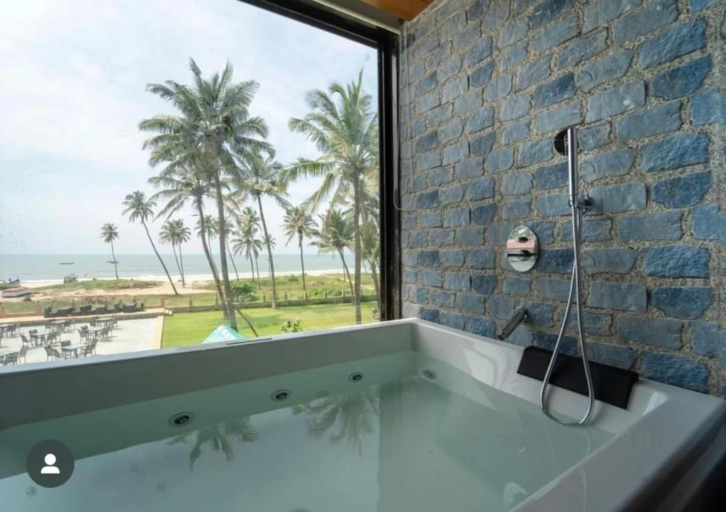 Hotel Longuinhos Beach Resort South - Hotel with Bathtub in Goa