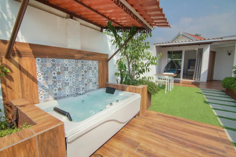 Hotel Nostravila - Hotel with Bathtub in Lonavala