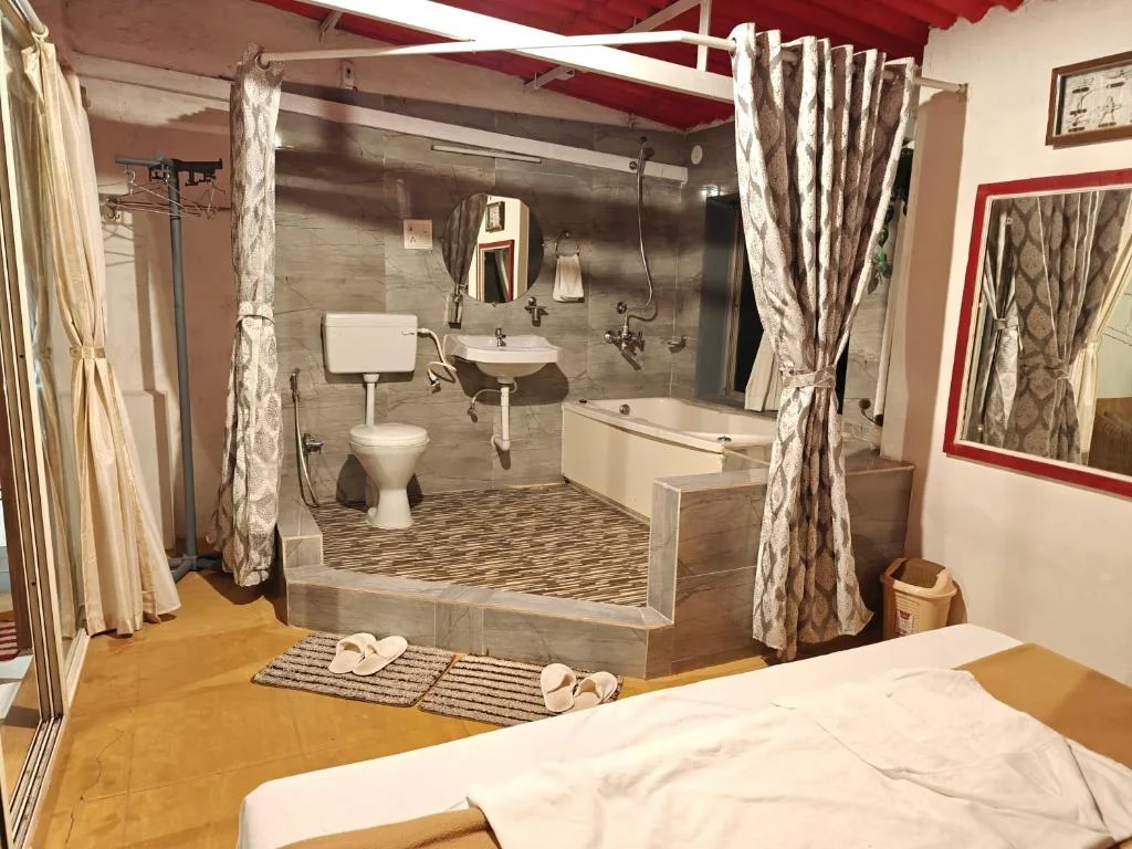 Hotel Wandr Tabletop - Hotel with Bathtub in Panchgani