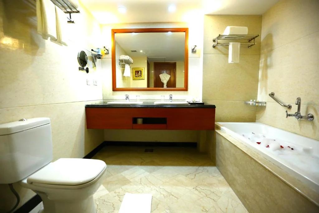 Ramada By Wyndham - Hotel with Bathtub in Amritsar