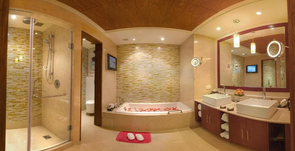Vivanta - Hotel with Bathtub in Coimbatore