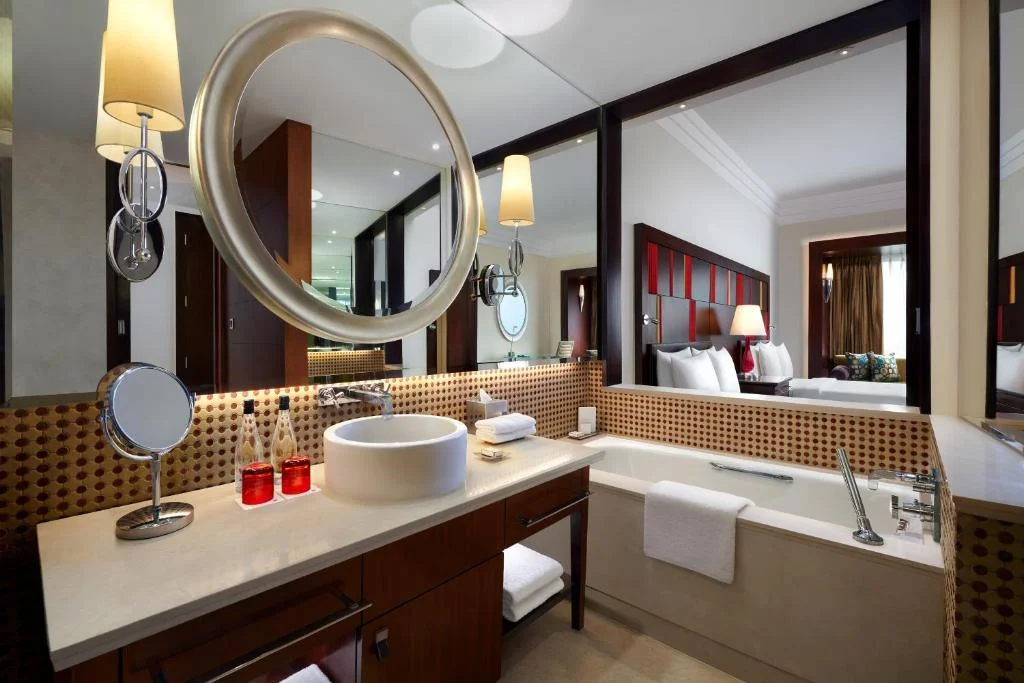 Bathtub Jw Marriott Hotel - Hotel with Bathtub in Bangalore