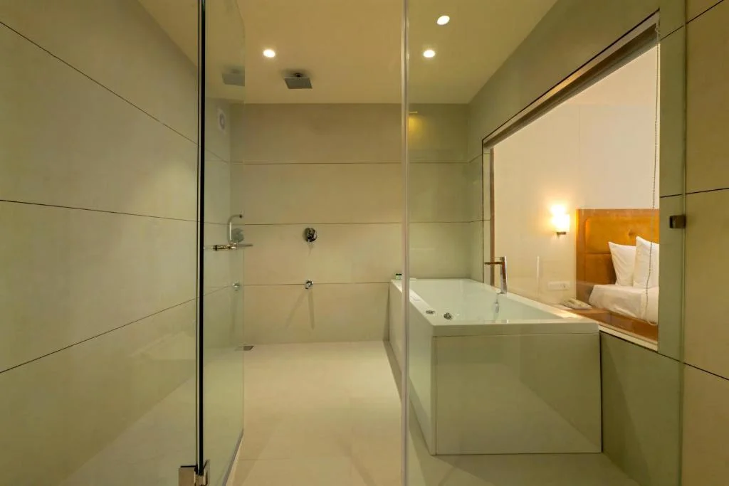 The Gold Beach Annexe - Hotel with Bathtub in Daman
